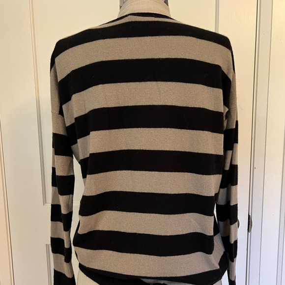 Vince 100% cashmere striped sweater size XS - Picture 3 of 5